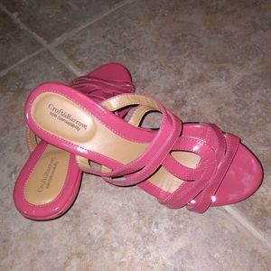 4A. Croft & Barrow Fushia Patent Sandals